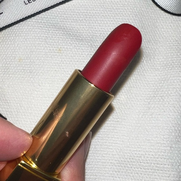 CHANEL Other - CHANEL Rouge allure velvet